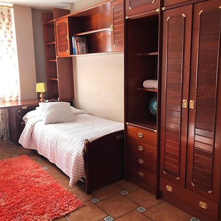 Apartamento Con Amplia Terraza Cerca Del Hospital Clinico Santiago de Compostela Dış mekan fotoğraf