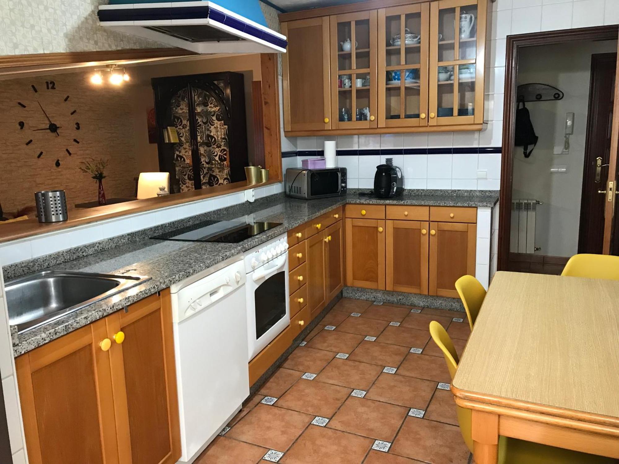 Apartamento Con Amplia Terraza Cerca Del Hospital Clinico Santiago de Compostela Dış mekan fotoğraf