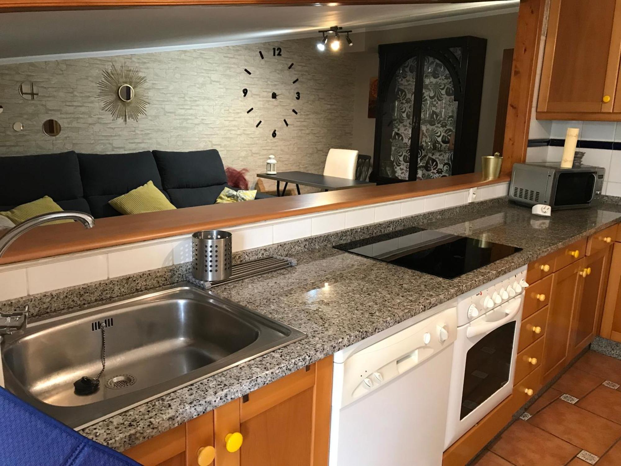 Apartamento Con Amplia Terraza Cerca Del Hospital Clinico Santiago de Compostela Dış mekan fotoğraf