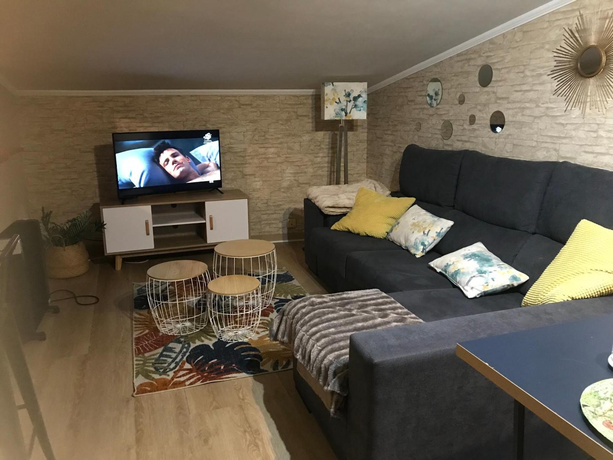 Apartamento Con Amplia Terraza Cerca Del Hospital Clinico Santiago de Compostela Dış mekan fotoğraf